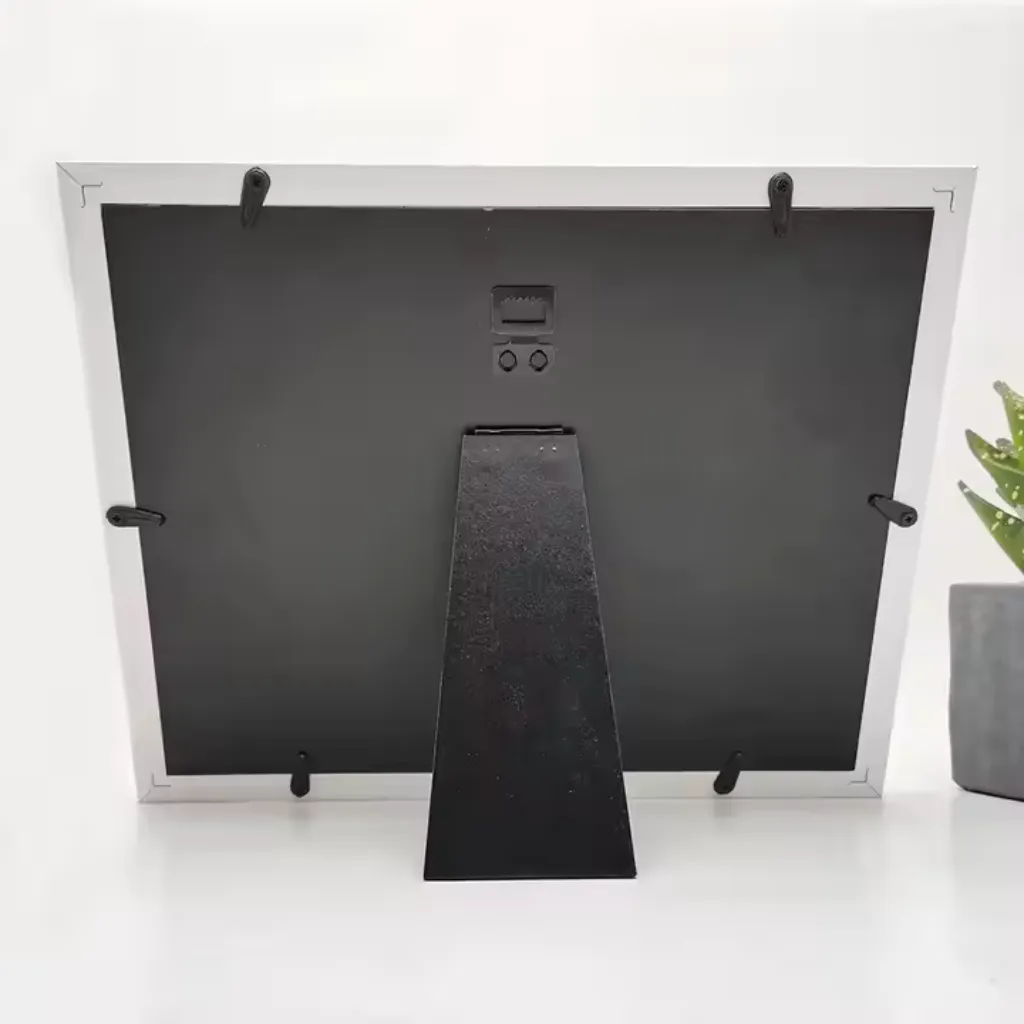 برواز بصمة اليد والقدم