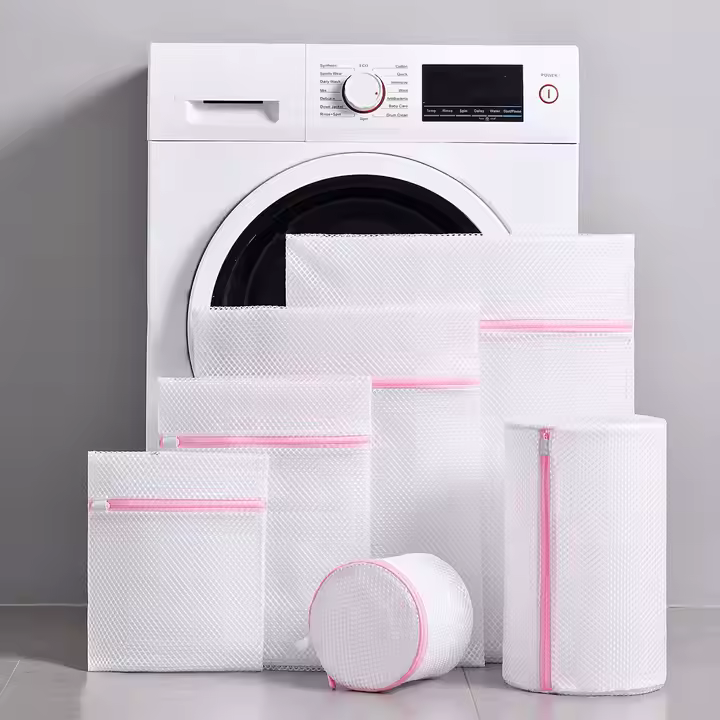 مجموعة أكياس الغسيل جودة متوسطة– 6 قطع بأحجام مختلفة مجموعة أكياس الغسيل جودة متوسطة– 6 قطع بأحجام مختلفة